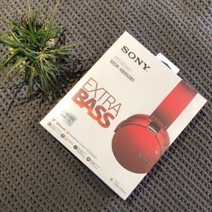 Sony Extra Bass Wireless headphones